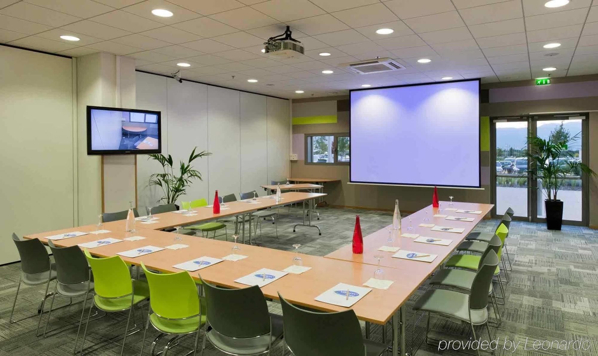 Ibis Styles Saint Julien En Genevois Vitam Neydens Perniagaan gambar